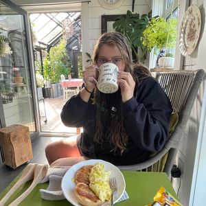 Meet your Posher, Carly